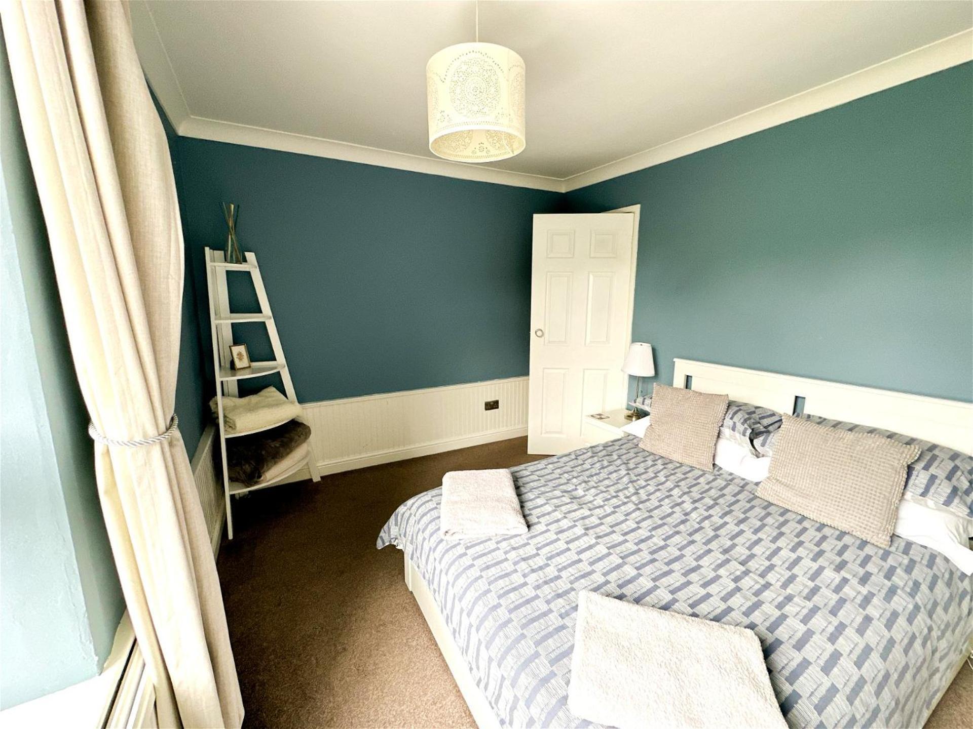 Cosy Country Escape | Fireplace & Views | & York Leeds (West Yorkshire)
