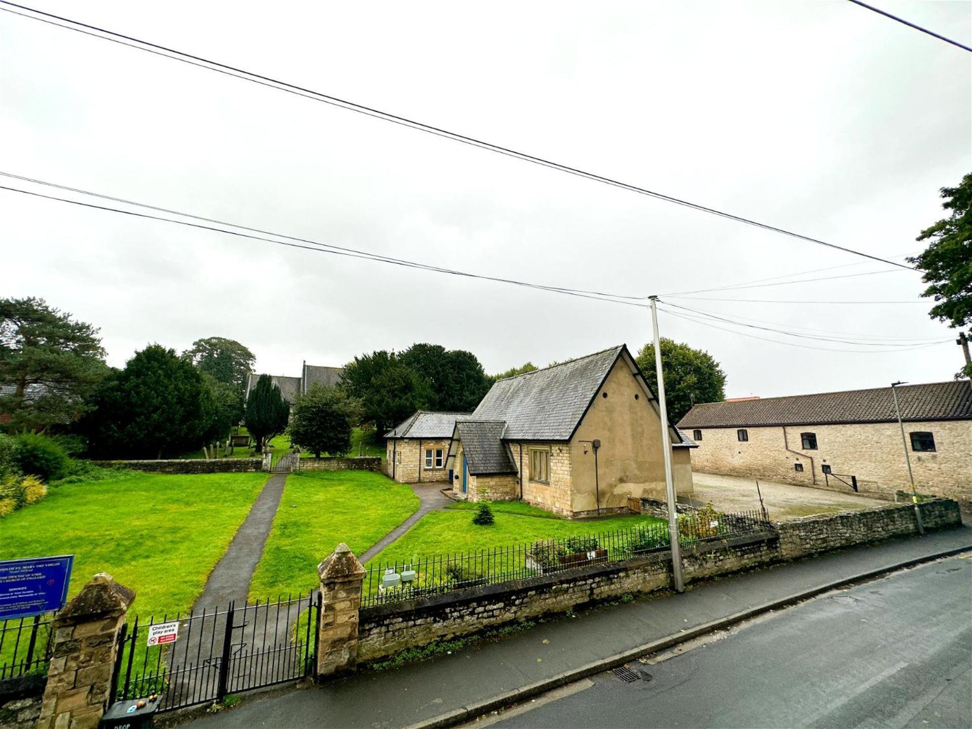 Country With Church View And Fireplace Near Leeds & York